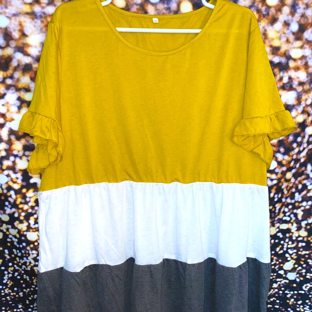 Women’s Plus Colorblock Peplum Tee